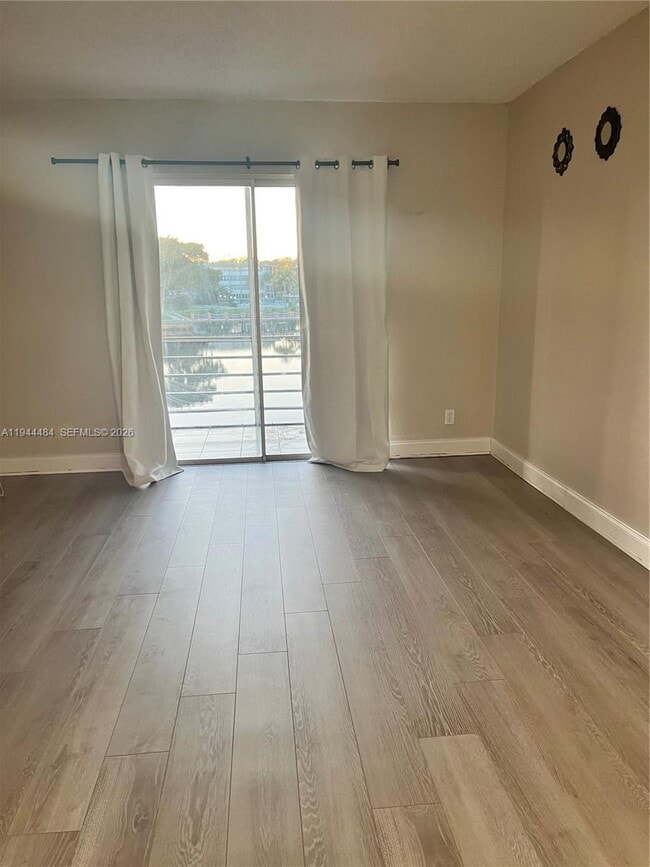 Building Photo - 2775 Taft St