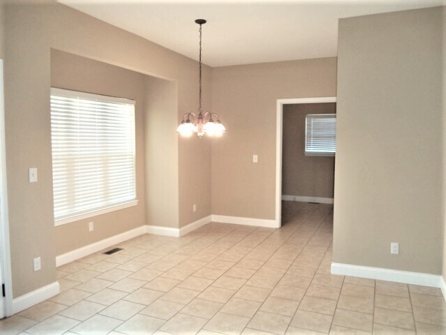 Foto del edificio - 6855 Harvest Grove Lane