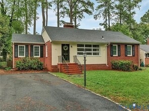 Building Photo - 8506 Bentridge Ln