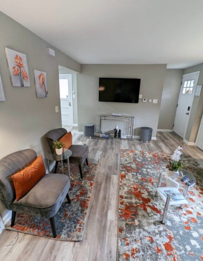 Foto del edificio - 4303 Delridge Dr