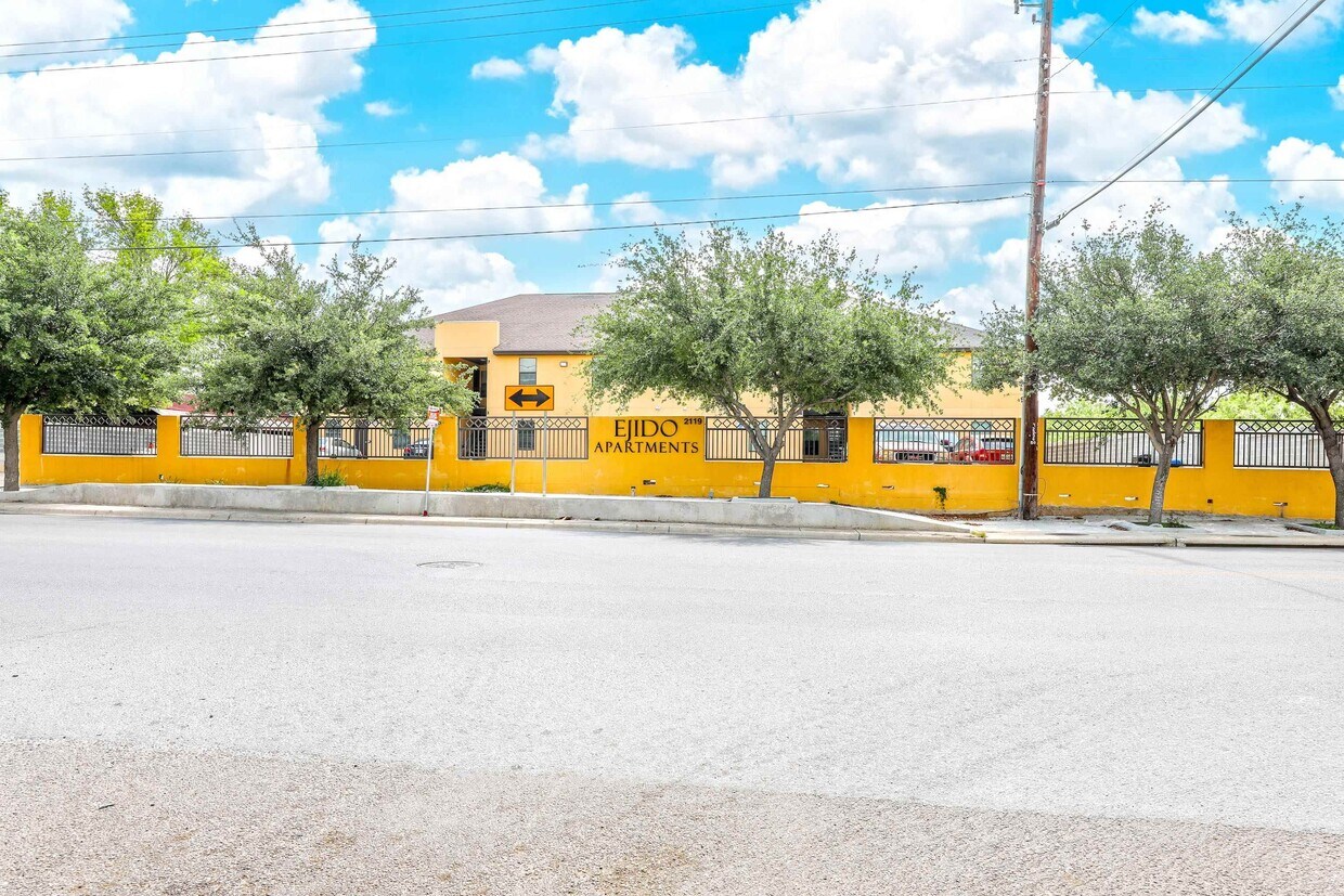 Foto principal - 2119 S Ejido Ave