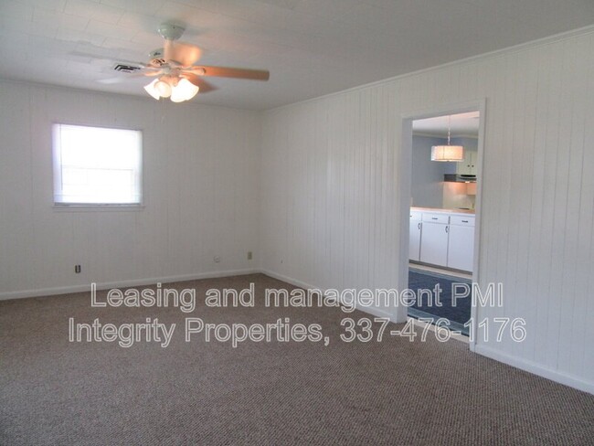 Building Photo - 509 N Cunningham St