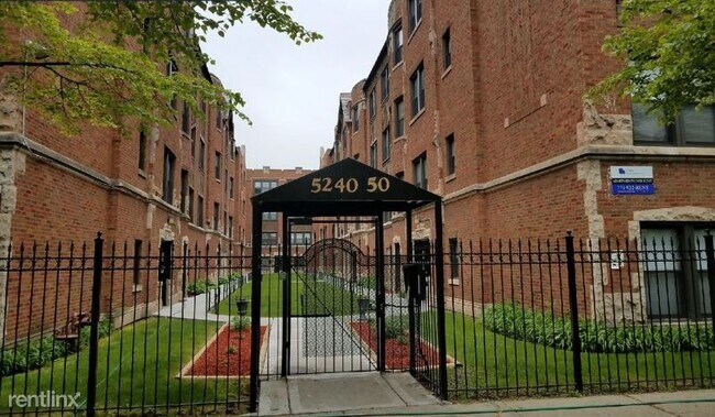 Building Photo - 5240 S Drexel Ave