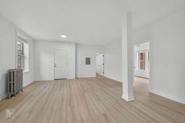 Foto del edificio - 6969 N Bell Ave