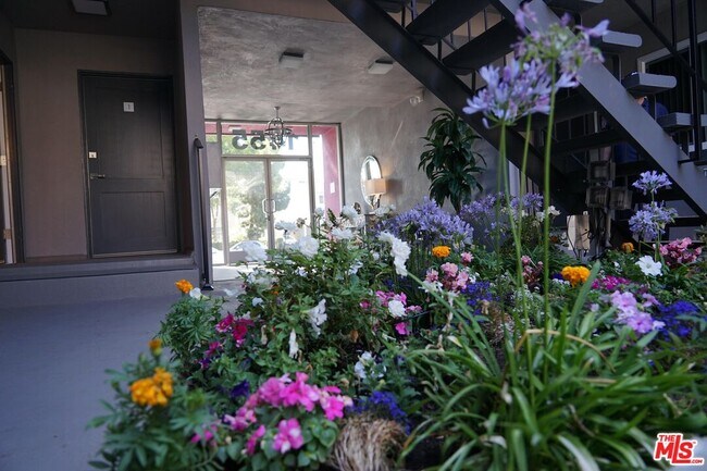 Foto del edificio - 1455 S Wooster St