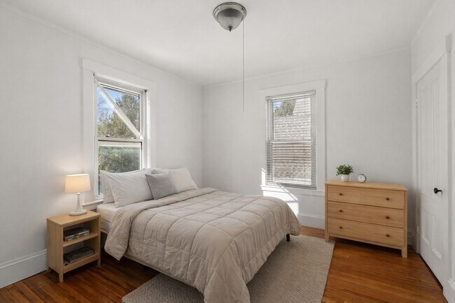 Building Photo - 36 Sewall St