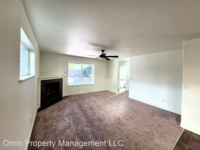 Building Photo - 3 br, 2.5 bath House - 4129 Stonecrest Lane