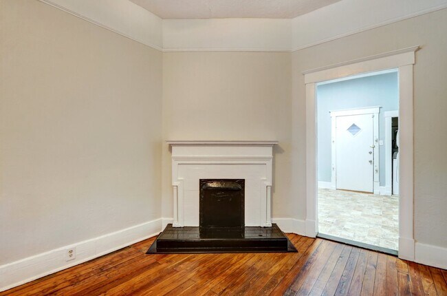 Foto del edificio - 706 E 34th St