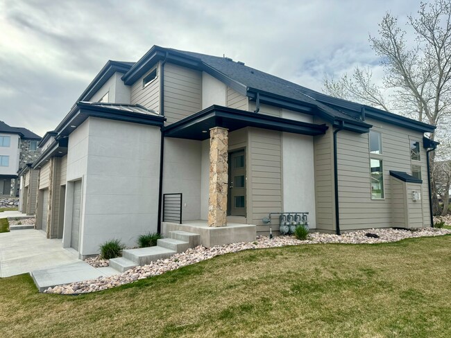 Building Photo - 172 W Autumn Ln