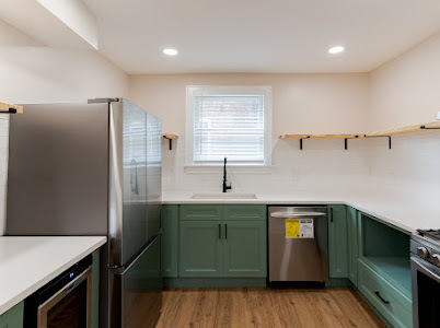 Custom Kitchen w/ New Stainless Appliances - 671 S Champion Ave