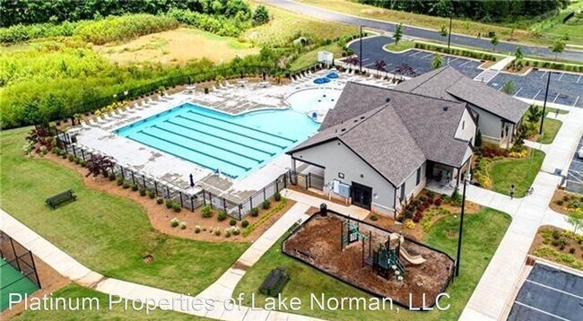 Building Photo - 12820 Canterbury Castle Dr