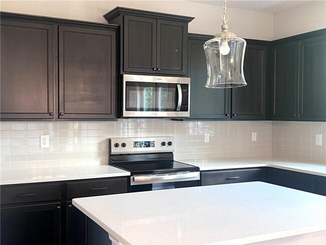 Building Photo - 4395 Easter Lily Ave