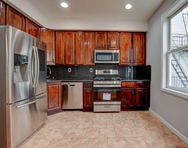 Foto del edificio - 38 Court House Pl