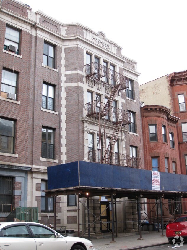 Foto del edificio - 40 McDonough St