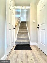 Building Photo - 779 Reading Ct