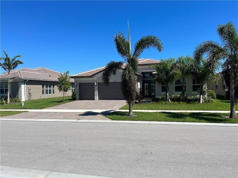 Primary Photo - 11965 SW Sandy Bay Cir