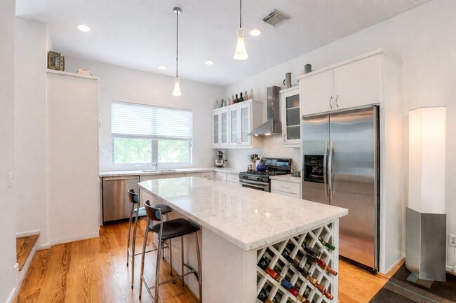 Building Photo - 4312 Floyd St