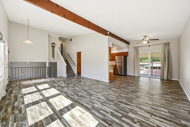 Building Photo - 9547 W Kentucky Dr