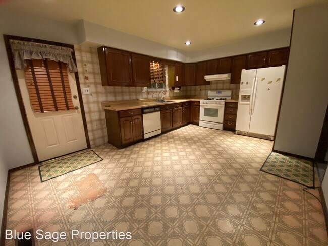 Foto del edificio - 3 br, 2.5 bath House - 658 Rively Ave