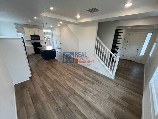 Building Photo - 3650 Pinonwood Ct