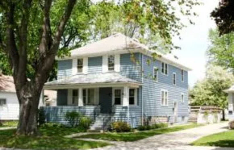 826 Division St, Green Bay, WI 54303 Condo for Rent in Green Bay, WI