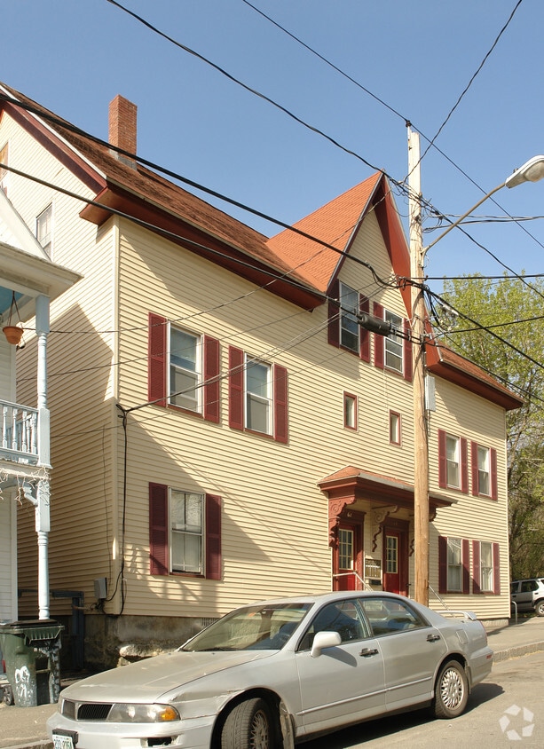 Primary Photo - 62 Winter St