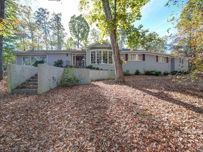 Building Photo - 3 Bedroom/3 Bath home for rent