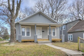 Building Photo - 529 N Joplin Ave