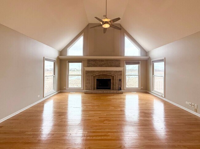 Building Photo - 2884 Riverstone Ct