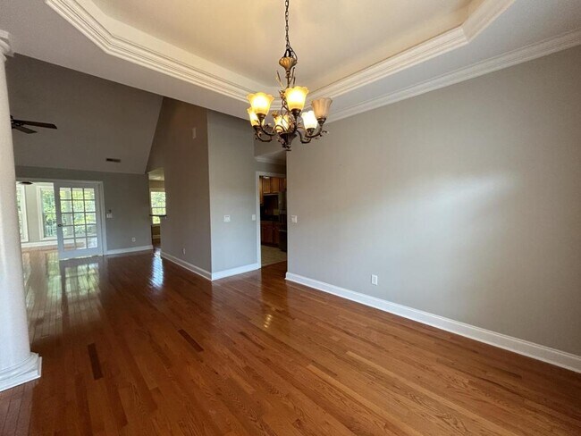 Building Photo - 606 Viceroy Ct