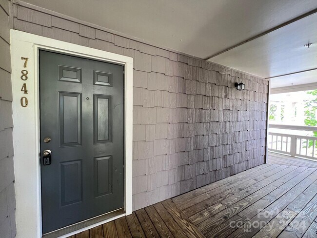 Building Photo - 7840 Village Harbor Dr