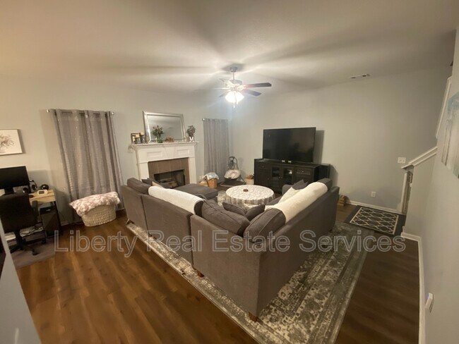 Foto del edificio - 162 Carriage Way