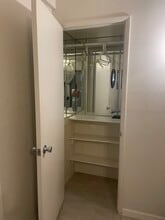 Building Photo - 351 E Thomas Rd