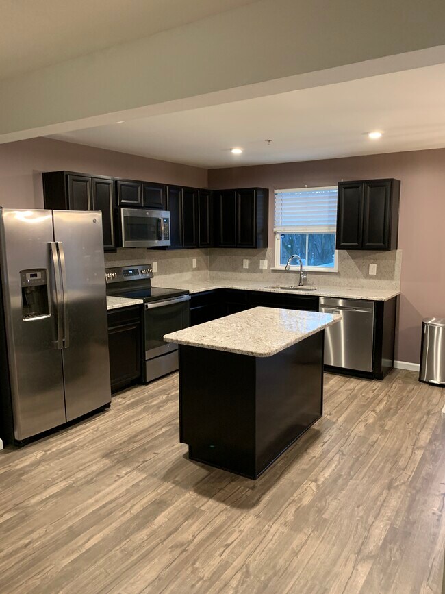 2360 Alex Rd, Easton, PA 18040 Townhome Rentals in Easton PA