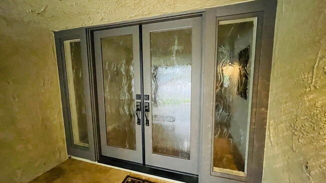 Building Photo - 4 Bedroom South Redlands Gem Waiting For Y...