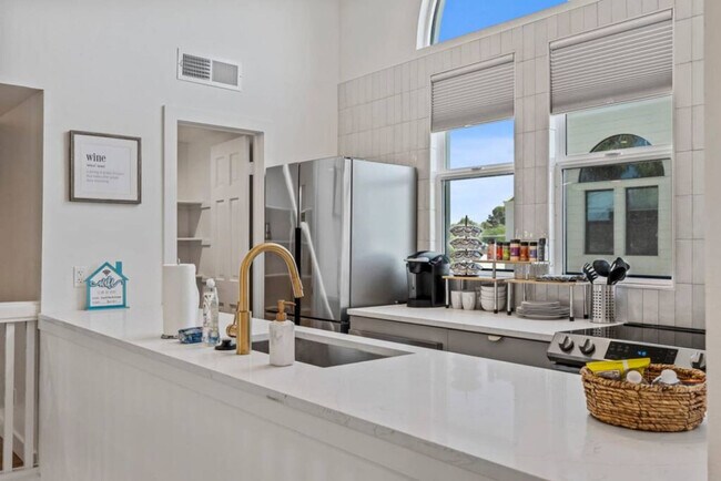 Foto del edificio - 909 E Camelback Rd