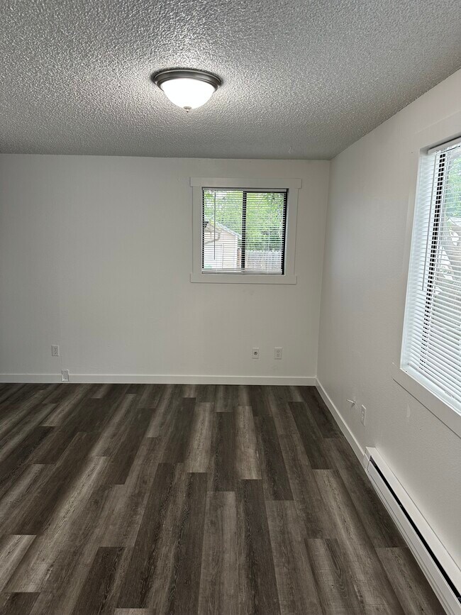 Foto del edificio - 826 W Mansfield Ave