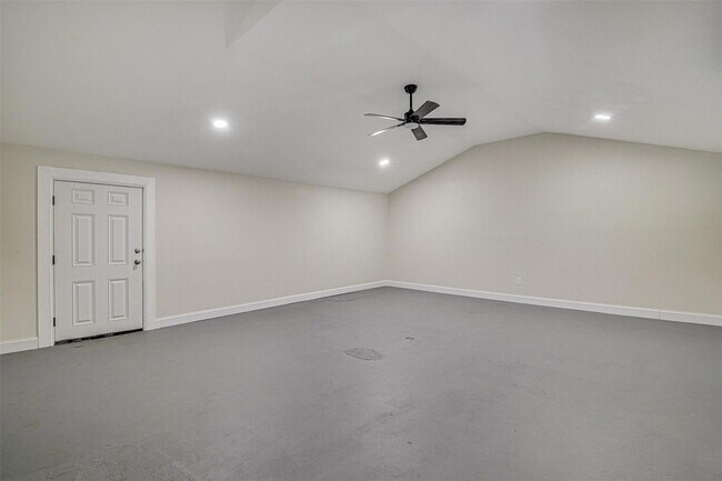 Building Photo - 2701 Forest Ave