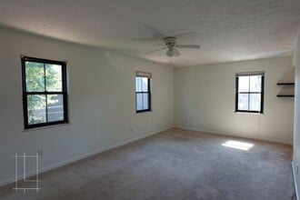 Building Photo - 490 City Park Ave