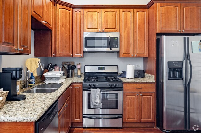 3 habitaciones, 2 baños - 1400 pies cuadrados - Cocina - 3341-3343 N CLARK CONDOMINIUM ASSOCIATION