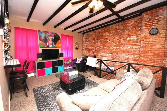 Foto del edificio - 158 6th St