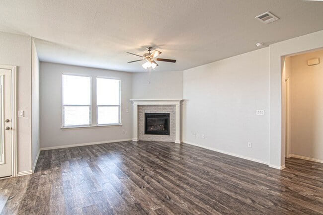 Building Photo - 1219 Santa Clara Dr