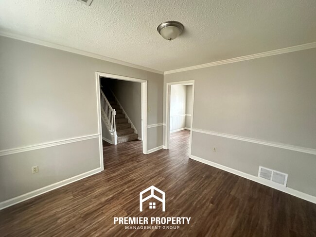 Foto del edificio - 6764 Henredon Dr