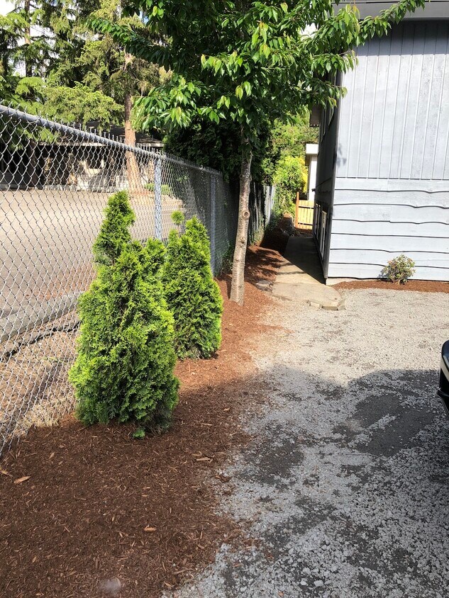 Side garden. - 12317 35th ave NE