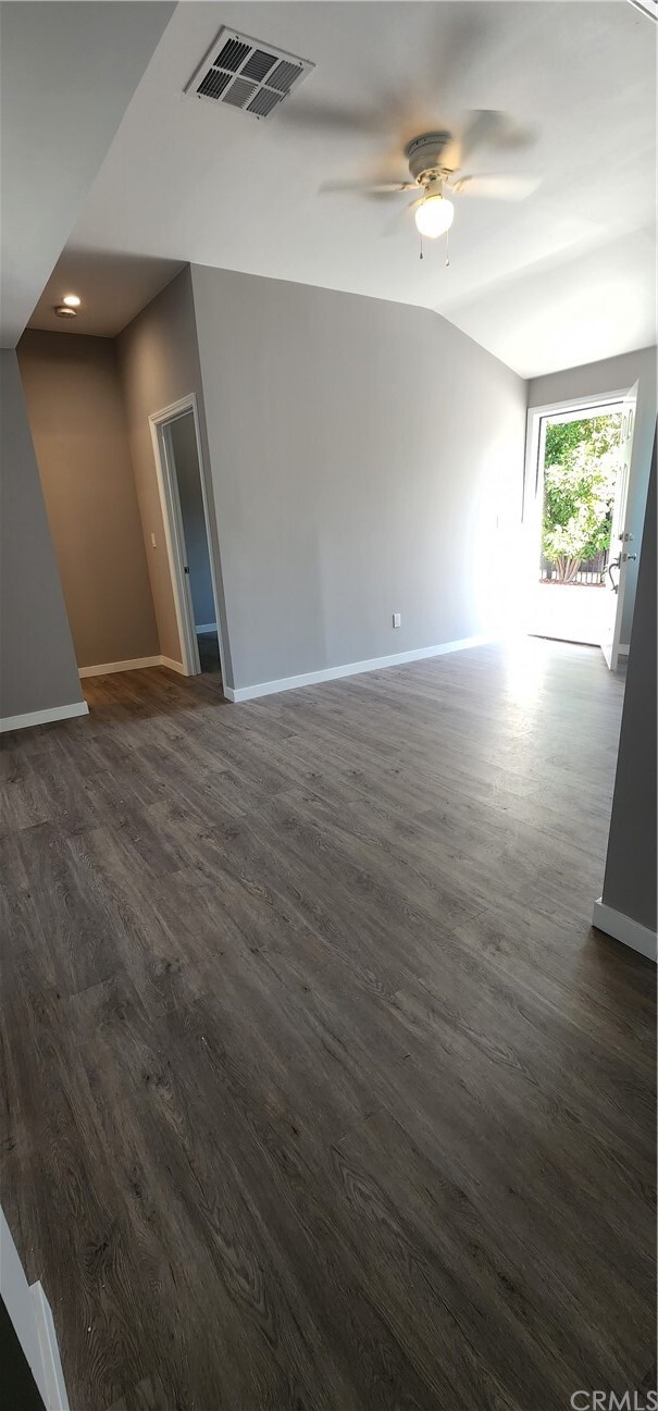 Building Photo - 4751 Klamath Pl