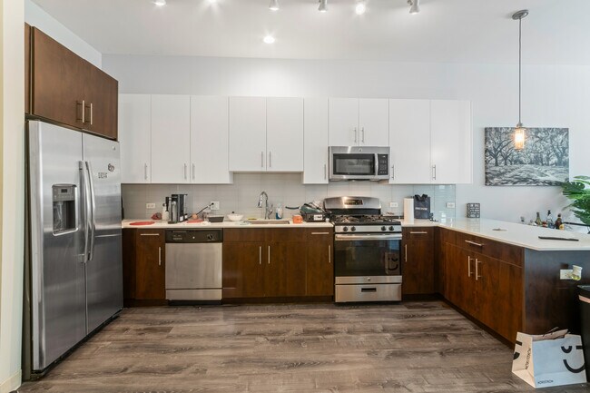 Foto del edificio - 851 W Grand Ave