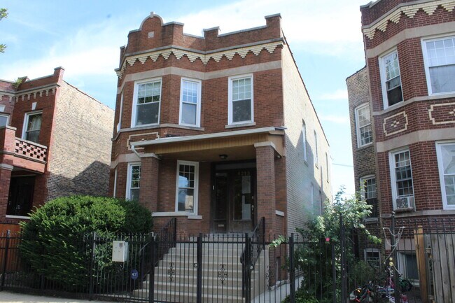 Foto del edificio - 4213 W Kamerling Ave