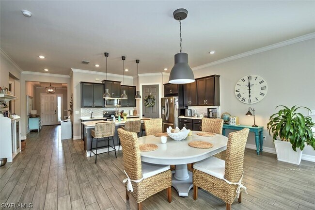 Building Photo - 3694 Avenida del Vera