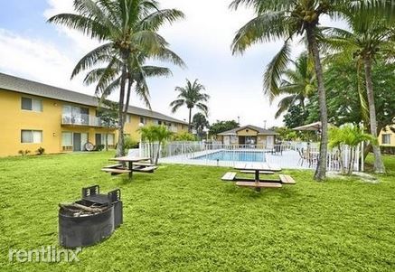 Foto del edificio - 1450 SW 11th Way