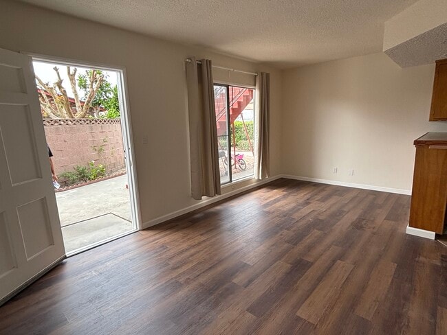 Dining room - 9826 San Miguel Ave Apartments